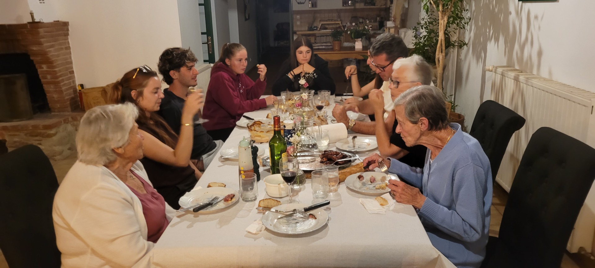 repas seniors et jeunes